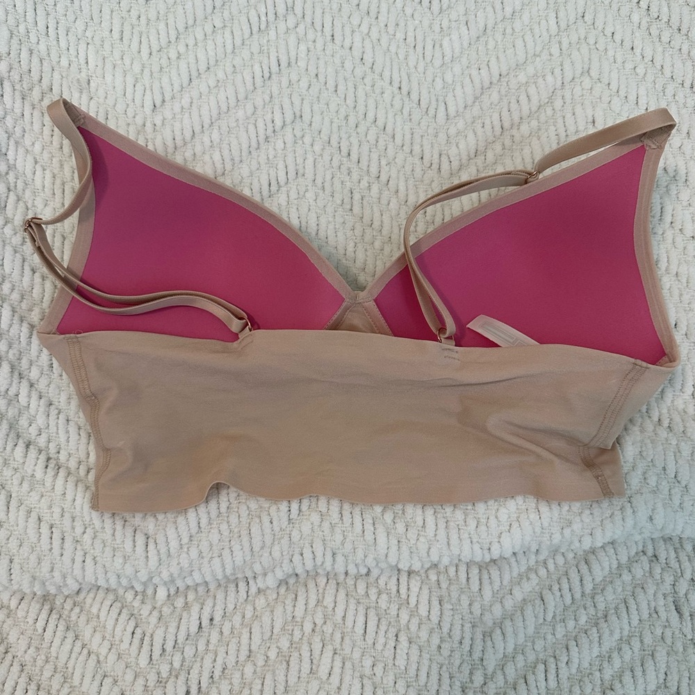 Women’s size medium, push-up, sports bra, style bra from Victoria’s Secret